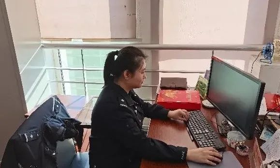 张津瑜警察网的节目张津瑜与警察网的紧密联系