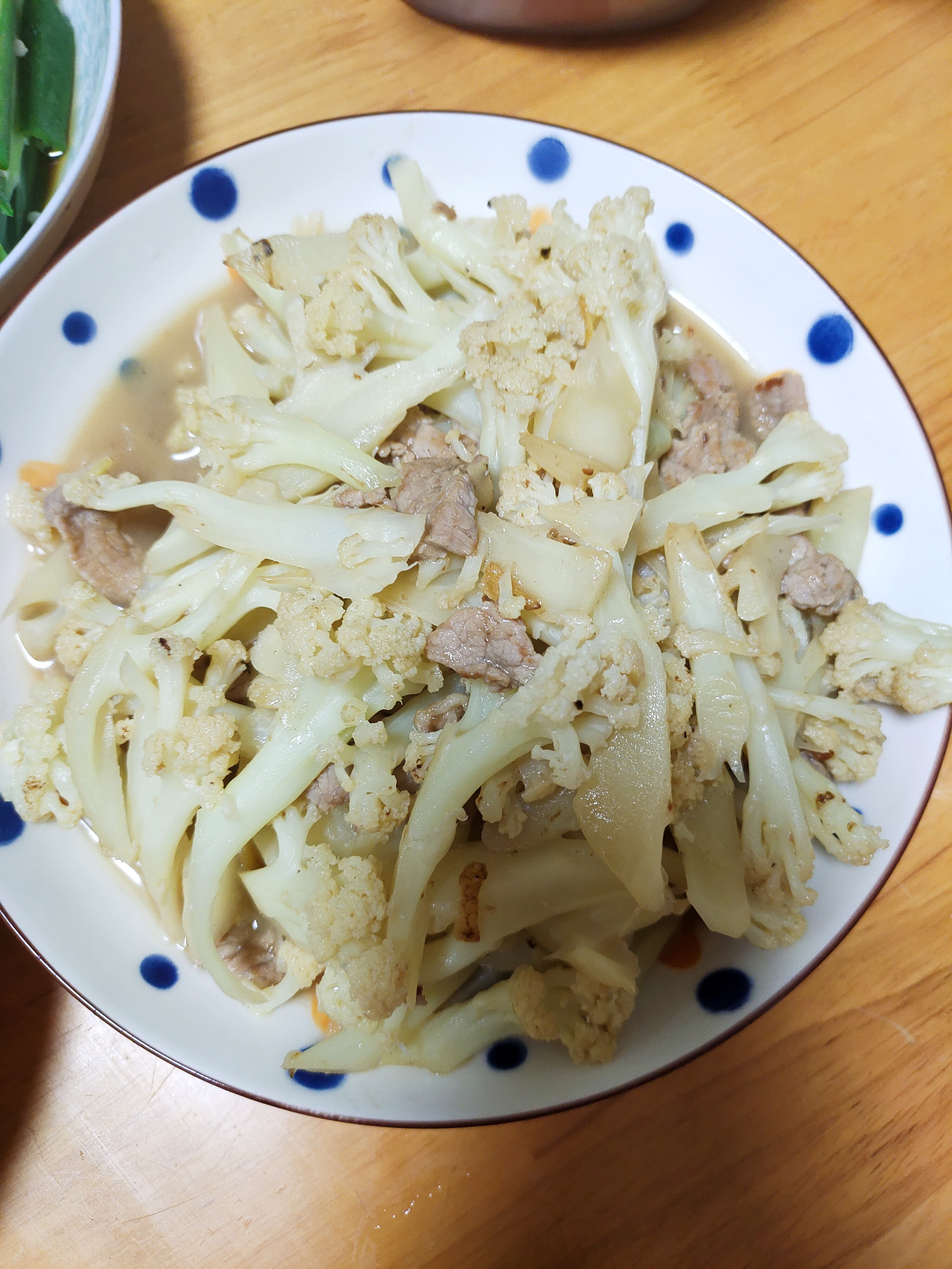 香蕉黄瓜丝瓜哈密瓜秋葵多彩果蔬的盛宴——香蕉、黄瓜、丝瓜、哈密瓜与秋葵的奇妙世界-第1张图片