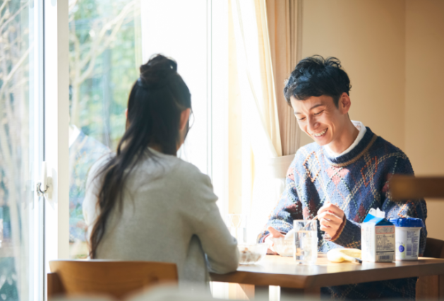 和2个男的同时在一起该怎么办面对与两位男士的复杂关系，我该如何抉择？-第3张图片