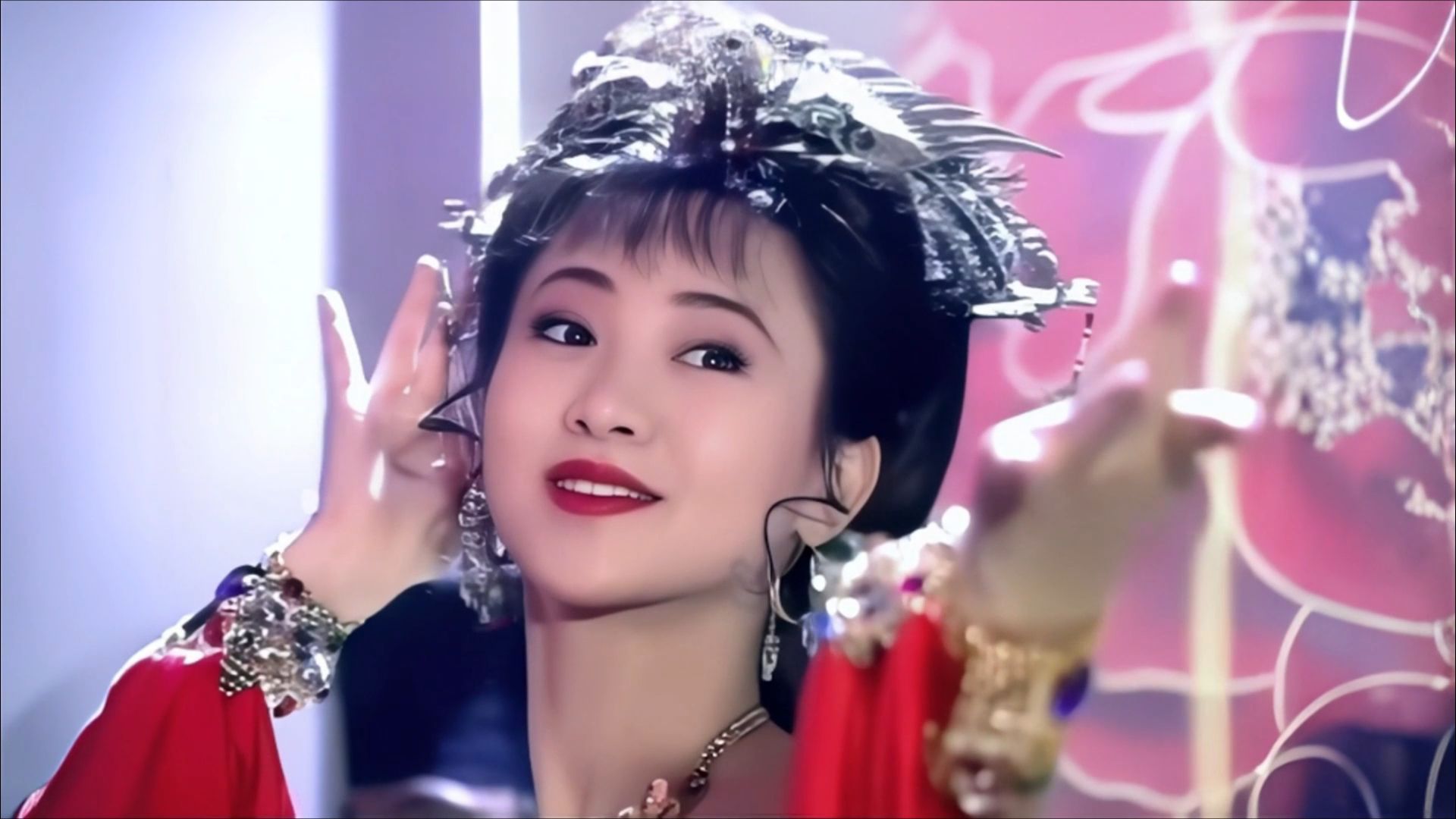 翁虹三级翁虹的演艺之路与网络误解-第1张图片