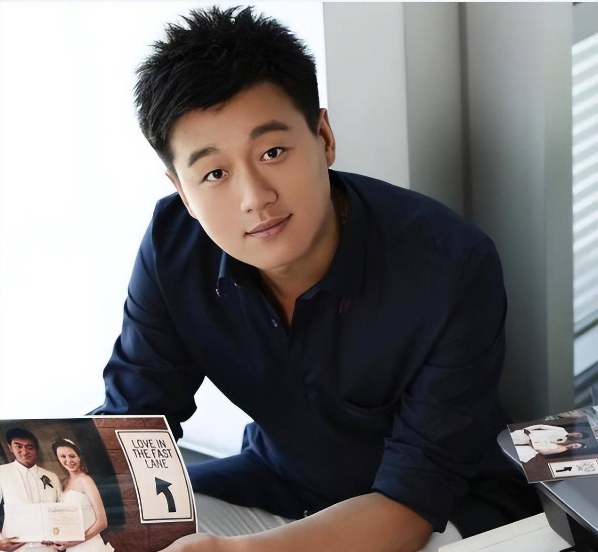 白洁少妇肉欲大战白洁少妇的肉欲之战-第2张图片