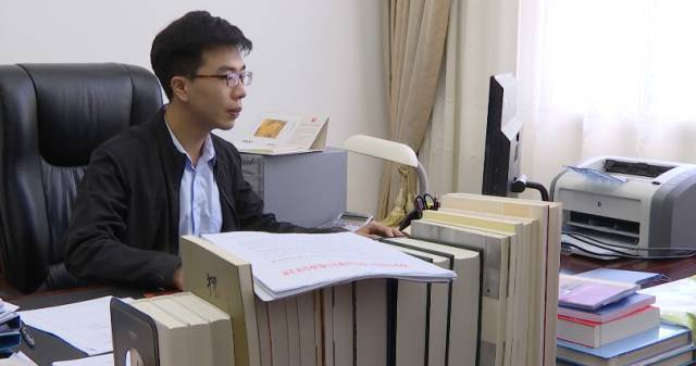 林晓峰林晓，砥砺前行，书写人生华章-第1张图片