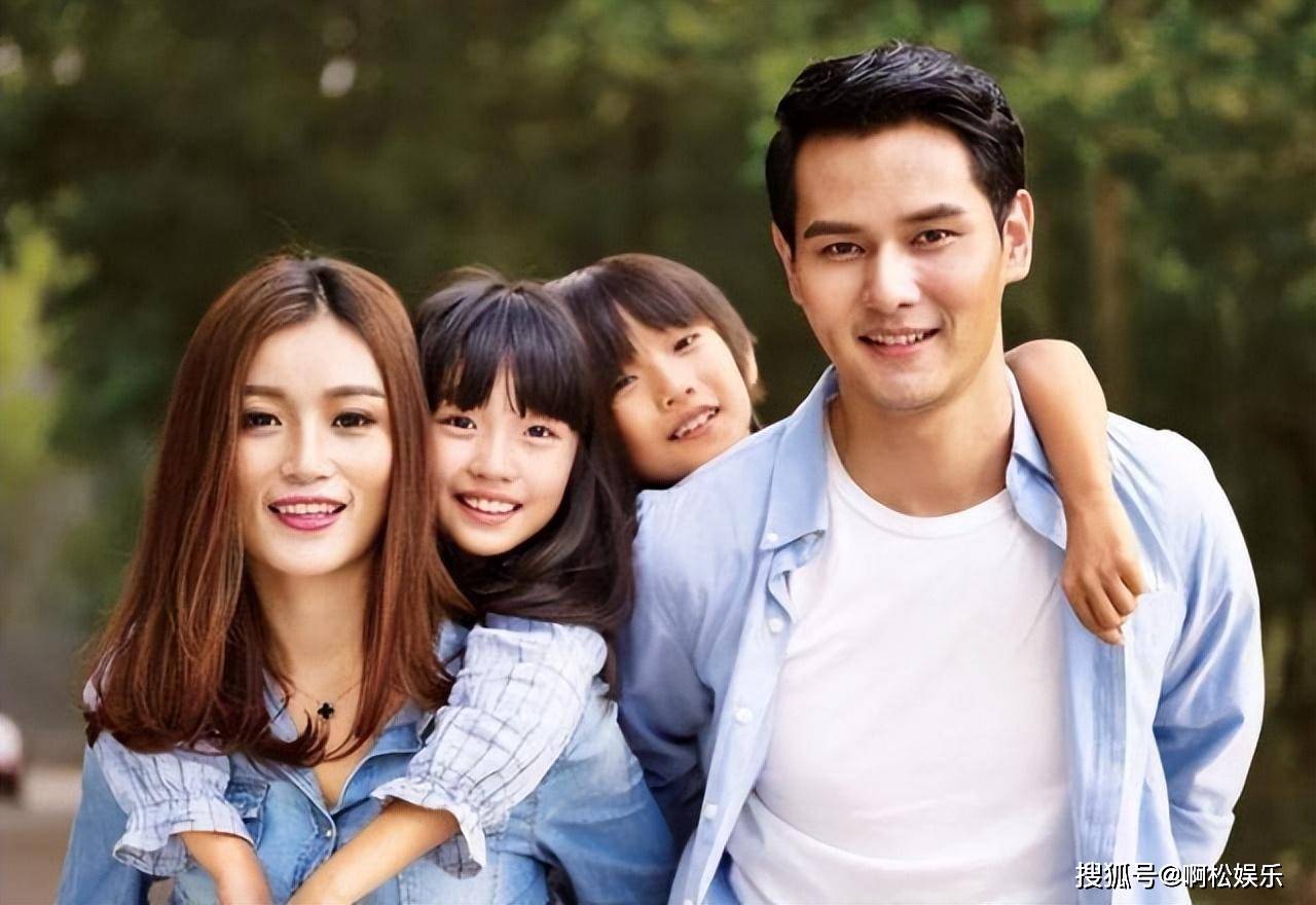 年轻的母亲4hd中文版年轻的母亲4hd中文版，现代家庭的故事与挑战